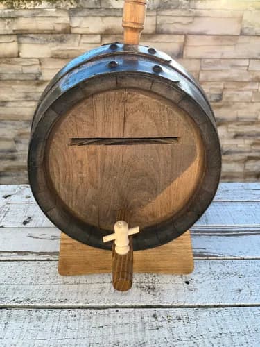 Urne tonneau en bois
